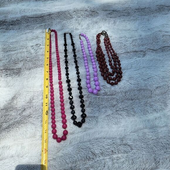 Set of 4 beaded necklaces - Picture 1 of 5
